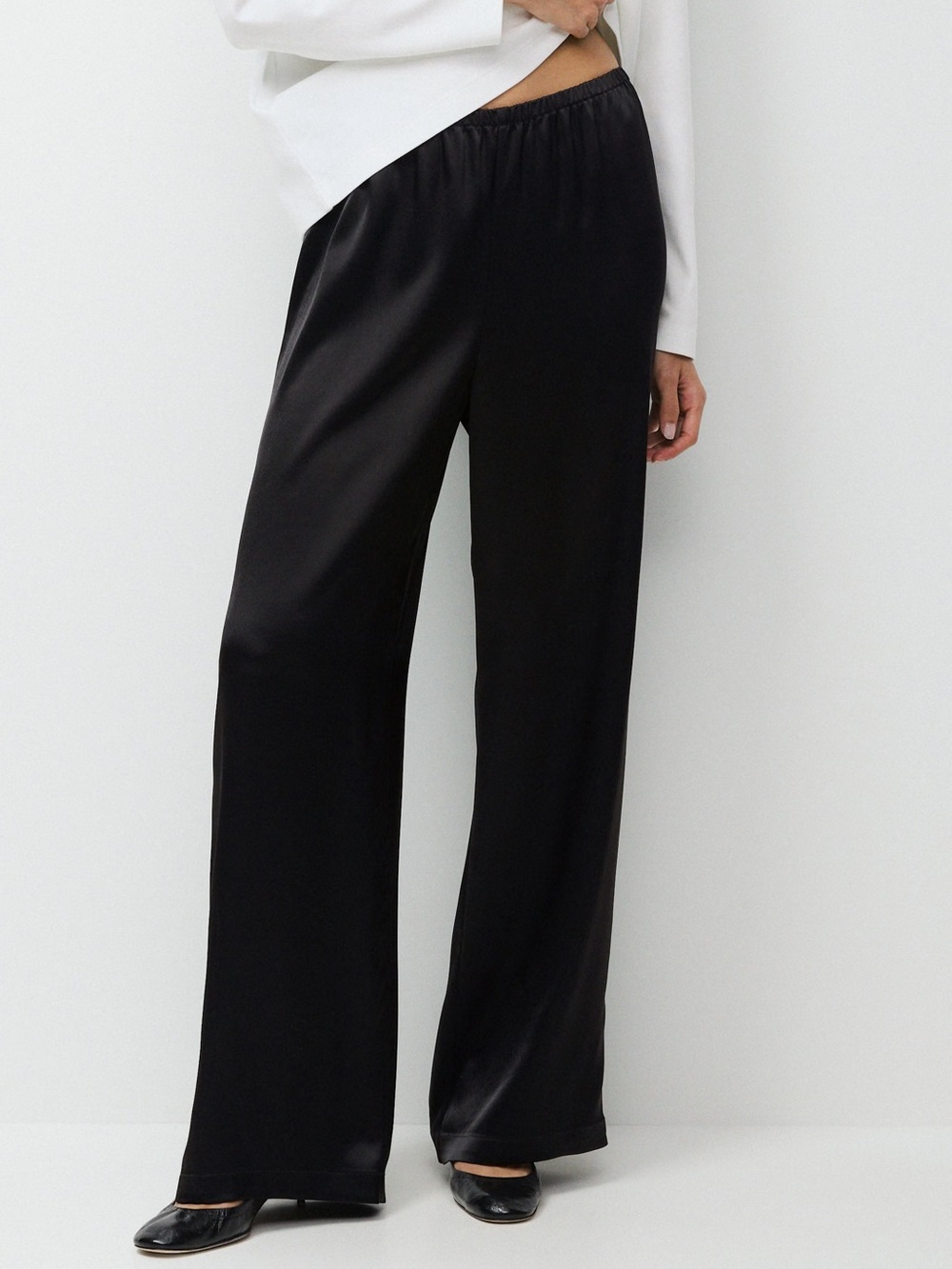 Aritzia Babaton Archer Satin Pant